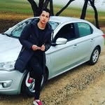 Caitlin Spence - @bouba_arr_140 - Instagram