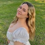 Caitlin Wells - @caitlin.wells - Instagram