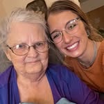 Caitlyn Becker - @becker1313 - Instagram