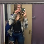 Caitlyn Becker - @caitlyn.becker11 - Instagram