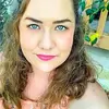 Caitlyn Becker - @kiszmecait - TikTok