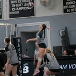 @caitlynhebert_volleyball - Instagram