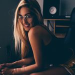 Caitlyn Stone - @caitlynstone22 - Instagram