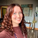 Caitlyn Vining - @themysticalbeautician - Instagram