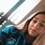 Caitlyn Warner - @caitlynwarnerrrrr - Instagram
