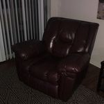 Caleb Hensley - @calebscomfychair - Instagram