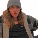 ℭ𝔞𝔩𝔢𝔟 𝔭𝔬𝔰𝔱 - @ninjastario - Instagram