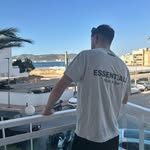 @calumhenry11 - Instagram