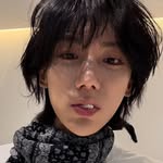 @calvinkleinbrassiere - Instagram
