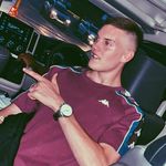 Calvin Volschenk - @calvinvolschenk - Instagram