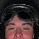 Cam Hale - @greeneggs_n_cam - Instagram
