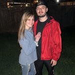 Cameron Estes - @cameronkasnia - Instagram