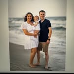 Cameron Flora - @theadultbabysitter - Instagram