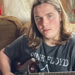 Cameron Hussey-Pilger - @king_of_cameroon - Instagram