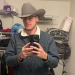 Cameron Hussey Thompson - @poems_with_cam - Instagram