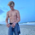 Cameron Ochs - @camochs_fitness - Instagram