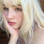Cameron Swanson - @_z0mbie_g1rl_ - Instagram