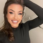 Camilla - @_camillawoods - Instagram