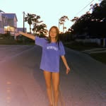 Camille Bauer - @camille66973 - Instagram