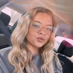 @camille.becker - Instagram