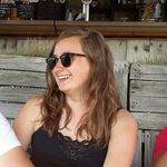 Camille Becker - @camille_becker.712 - Instagram