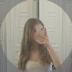 Camille - @_camille_cavaroz - Instagram