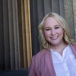 Camille Gentry - @hellooo.rn - Instagram
