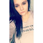 Camille Gil - @caamillegrc____ - Instagram