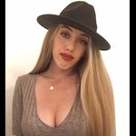 Camille Gillon - @camillegillon - Instagram