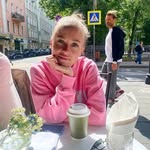 Camille James - @camil98001 - Instagram
