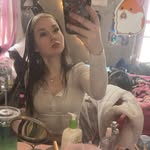 Camille Patterson - @camim.ari3 - Instagram