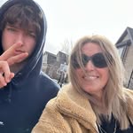 Candace Gordon - @bookszyoga - Instagram