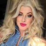 Candice Nicholson - @cnicholson1228 - Instagram
