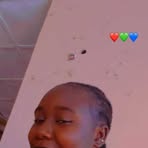 Candy Bee - Facebook
