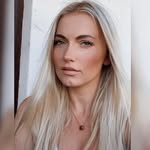 Candice O’Neill - @candice_luxetheportfolio - Instagram
