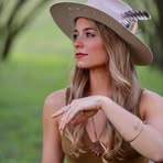 Candice Pink - Facebook