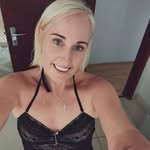 Candice Sinclair - @hallofbeautyballito - Instagram