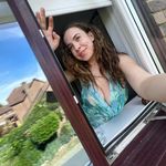 Candice Wolfe - @yoros33269 - Instagram