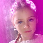 Cara Bates - @batescara - Instagram