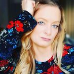 𝒩𝒾𝒸𝓀𝒊 - @carabellotti - Instagram