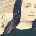 Cara Burns - @sofreakinfabulous - Instagram