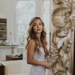 Cara Marie Burns - @caraseftonburns - Instagram