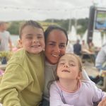 Cara Costello - @carsno1 - Instagram