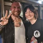 Cara Dunn - @peachybeechy - Instagram