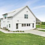 Cara Erickson - @harvesthillhideaway - Instagram