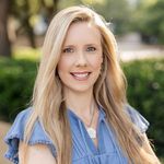 Cara Holt - @caracares817 - Instagram