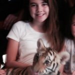 Cara Howe - @purple_sparkes13 - Instagram