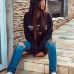 Cara mcelroy - @cara.mcelroy70 - Instagram