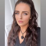 𝗖𝗮𝗿𝗮∙𝗠𝗰𝗤𝘂𝗮𝗱𝗲 - @caramcquade - Instagram