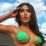 Cara Perkins - @caraishote - Instagram